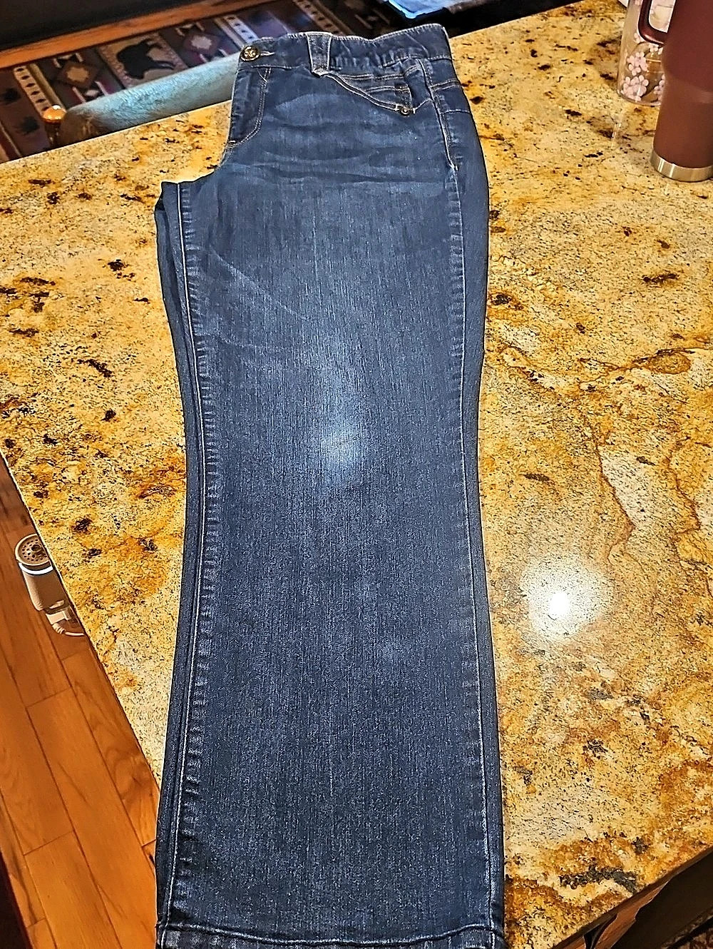 Democracy Straight Leg Jeans in Blue Size 10p Like New
